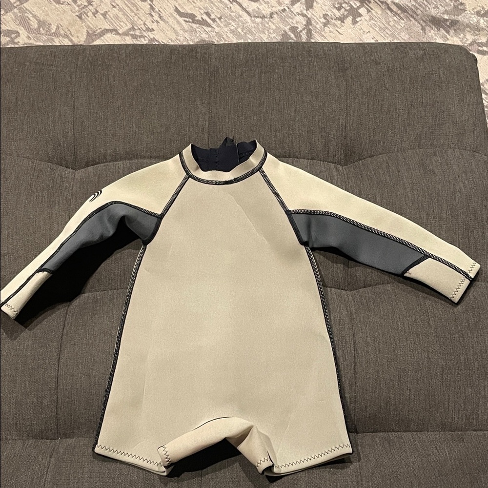 Others.NYC Toddler 3T Cream Wetsuit